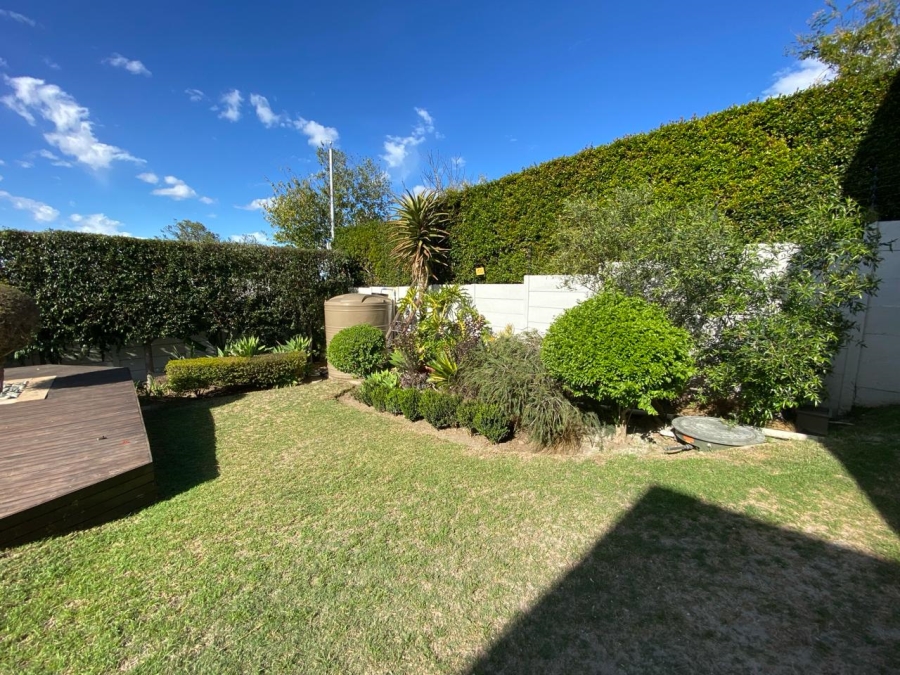 To Let 4 Bedroom Property for Rent in Welgemoed Western Cape